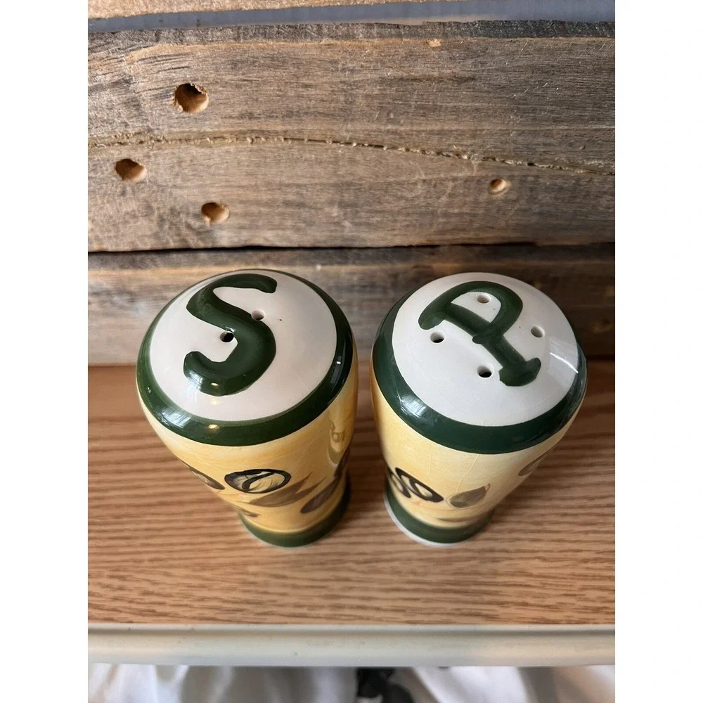 Olive Themed  Pair of Salt & Pepper Shakers ~‎ New, Large 5